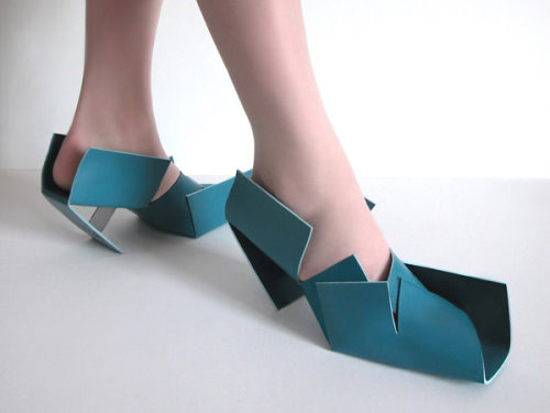 Orgami2 in 35 Ingenious Examples of Footwear