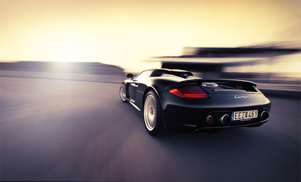 carrera GT midnight race by dejz0r 40 Beautiful Examples of Car Photography